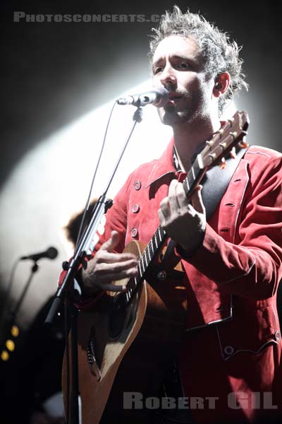 CHARLIE WINSTON - 2012-07-19 - PARIS - Parvis de l'Hotel de Ville - Charlie Winston Gleave